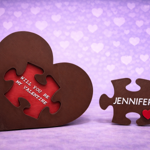قلب بازل مع قطعة اسم – هدية عيد الحب المميزة