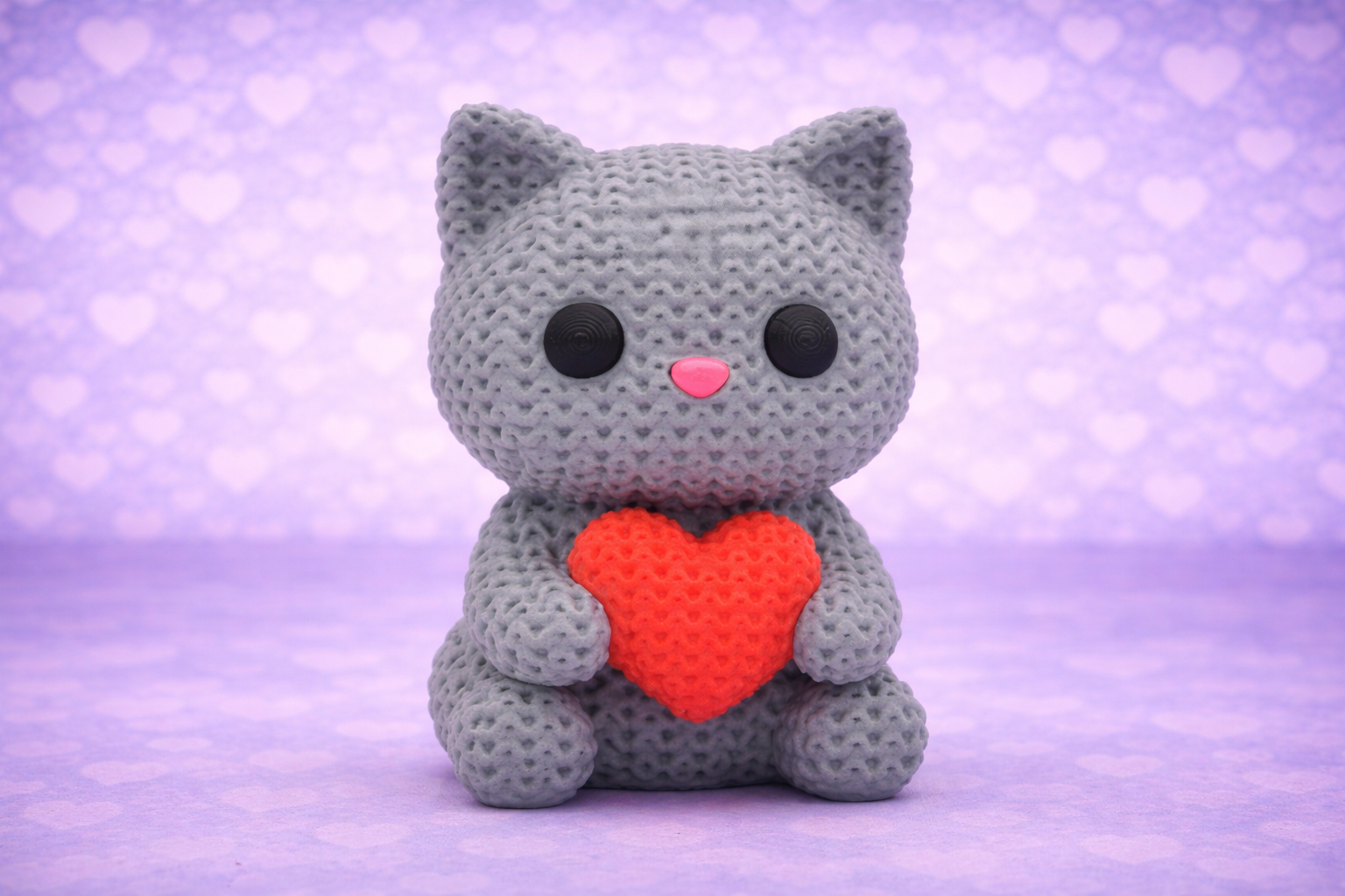 مجسم قطة لطيفة مع قلب – هدية رومانسية مميزة